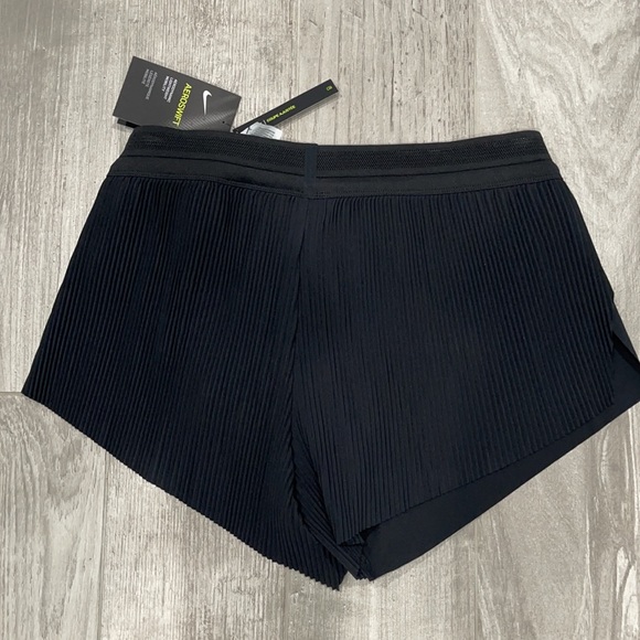 Nike Women's AeroSwift Running Shorts - Picture 10 of 11